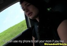 Amadora novinha gostosa fodendo com o colega