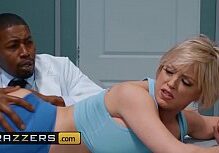 Loirinha safada do xvideos porno fodendo com negão